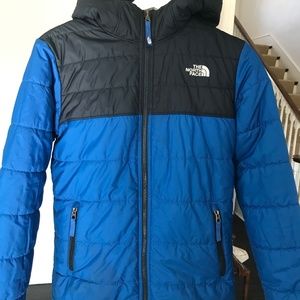 Boys The North Face reversible size L jacket